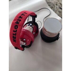 Hello Kitty, Headphones, Red And Small Bluetooth Speaker Speaker‎ Is New  3024